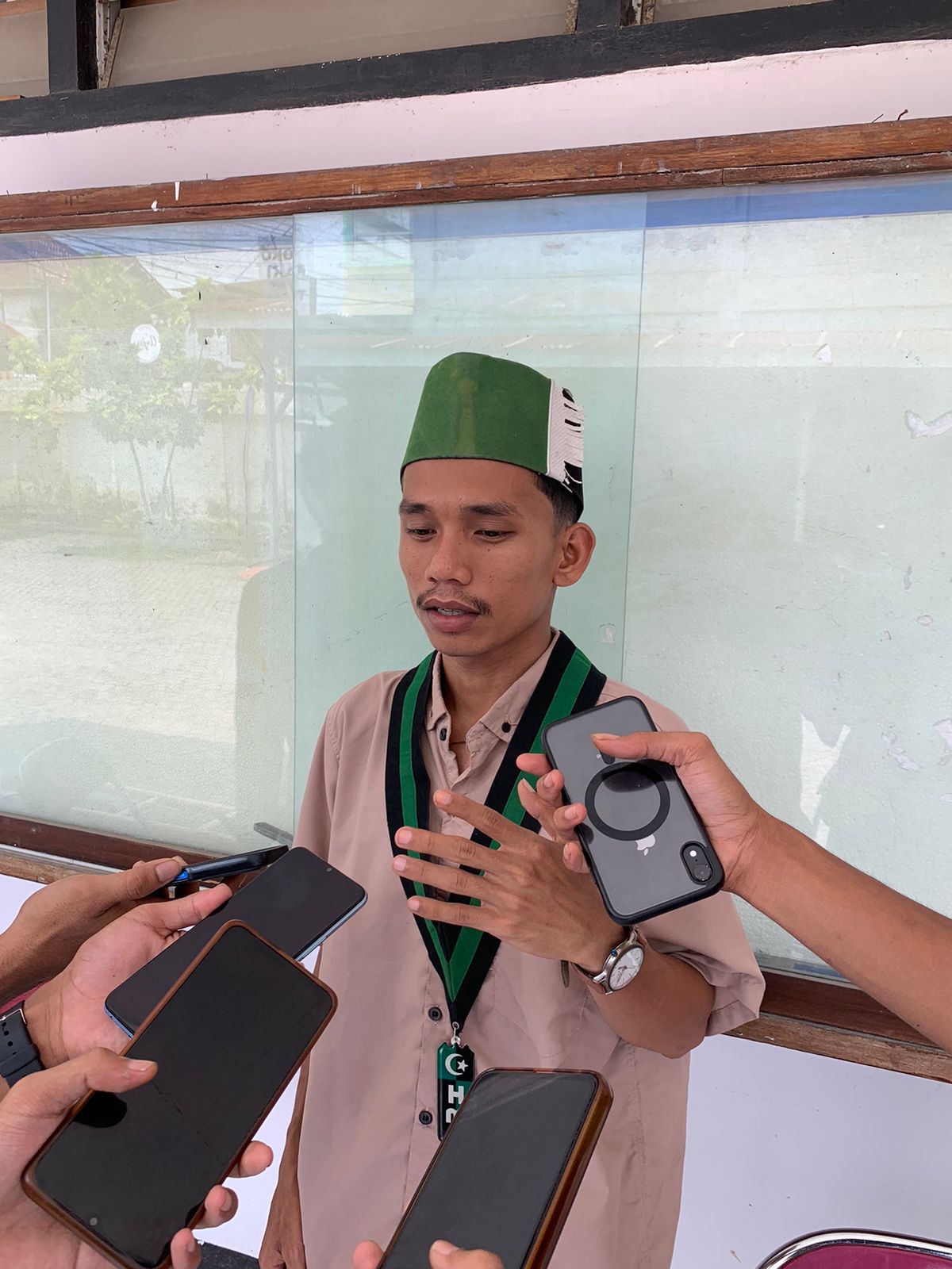 Kantor DPRD NTB Terbakar, HMI Mataram Pertanyakan Eksistensi Polda NTB