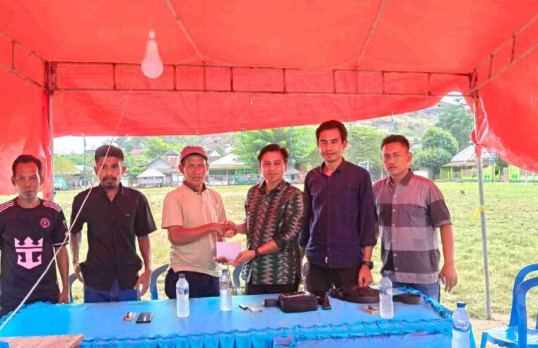 Ketua DPC PPP Kab. Bima Muh Erwin Serahkan Bantuan Korban Kebakaran di Desa Samili