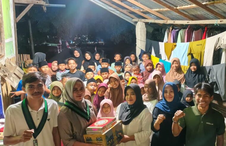 HMI Komisariat STIKES Yahya Bima Bagikan Al-Qur’an di TPQ Desa Ragi Peringati Maulid Nabi